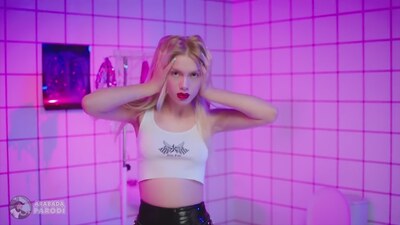 Aleyna Tilki, 'Dipsiz Kuyum' ile yine listelerde!