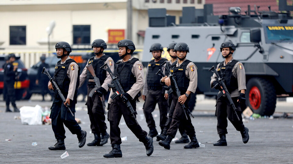 Endonezya'da 1200 mahkum firar etti