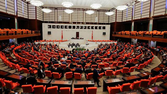 İçtüzük teklifi TBMM'ye sunuldu