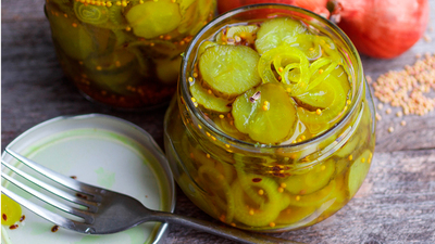 Yemeden önce bir daha düşünün! Bu turşular zehirliyor!