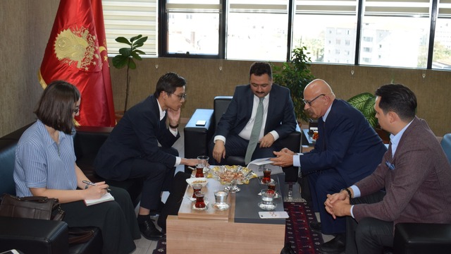"Balıkesir'de ikinci bir Hong Kong oluşturabiliriz"