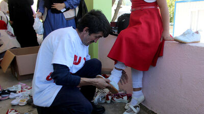 "Bu kış yetimler üşümeyecek anne..."