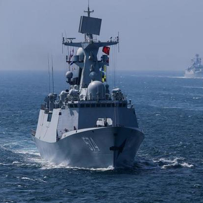 ABD ve Çin savaş gemileri karşı karşıya!