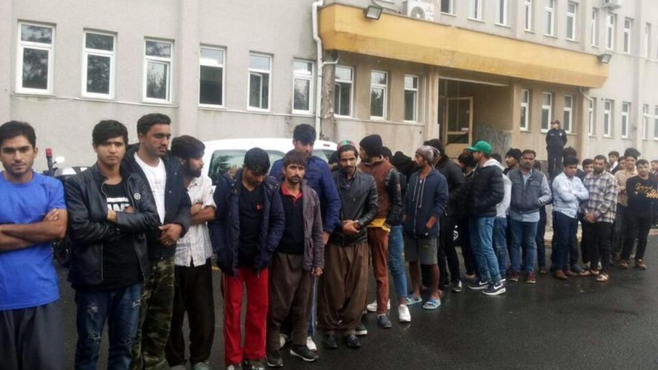 131 kaçak göçmen yakalandı