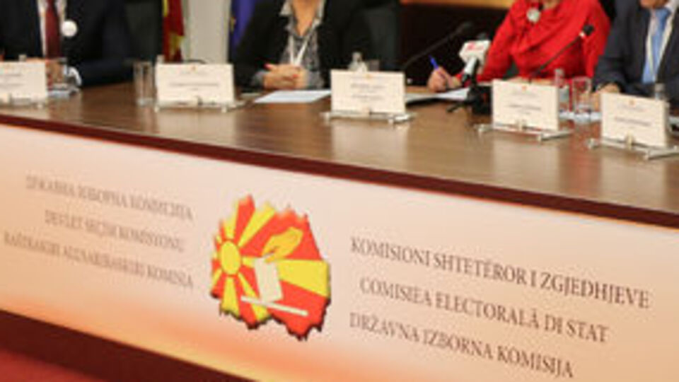 Makedonya referandumuna yetersiz katılım