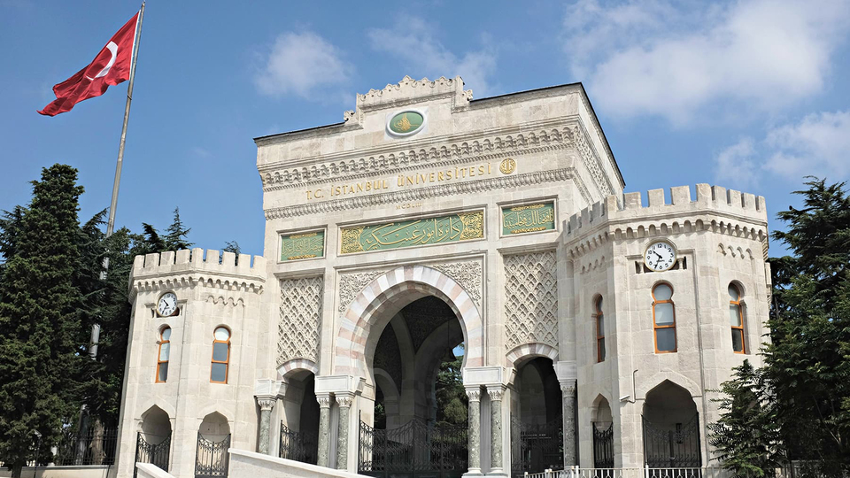 Rektör olma şartları değişti!