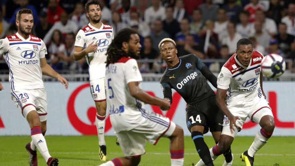 Lyon liderliğini sürdürdü