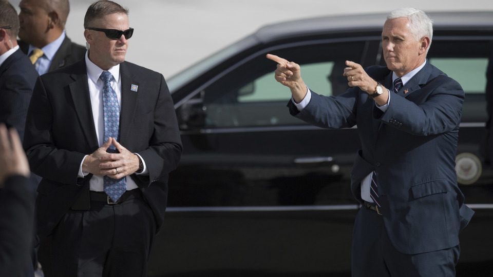 Pence: Çin farklı bir ABD başkanı istiyor