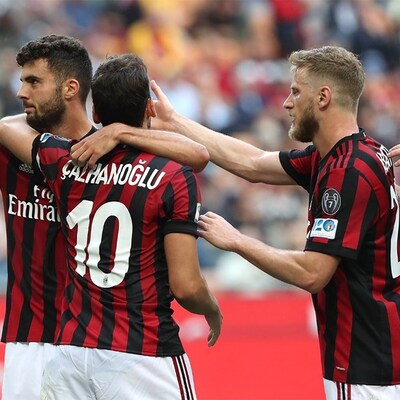 Milan'a 9 dakika yetti! Hakan'dan iki asist!
