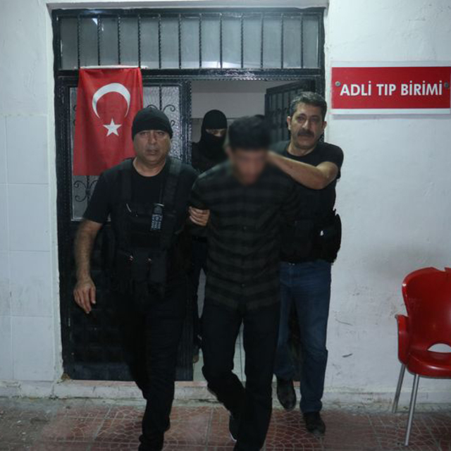 Terör örgütü propagandası yapan zanlılar yakalandı
