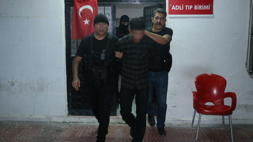 Terör örgütü propagandası yapan zanlılar yakalandı