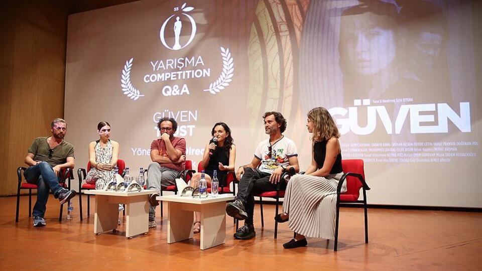 "Sinema sektöründe kadın olmak zor"