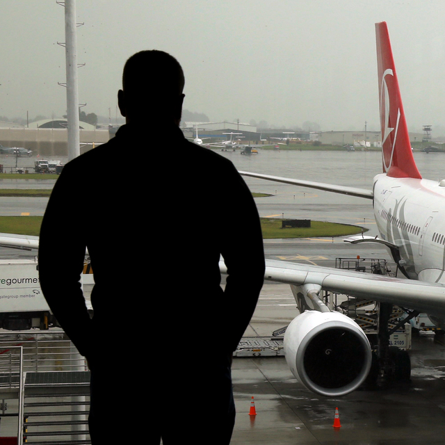 Yolcu sayısı iç hatlarda düştü, dış hatlar da arttı