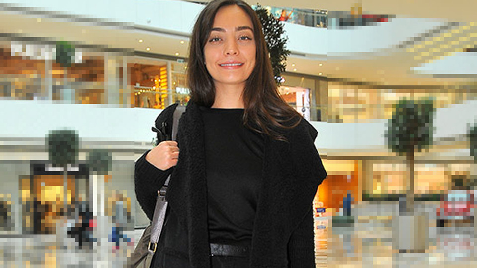 Zeynep Tuğçe Bayat, 'Closer' ile sahnede