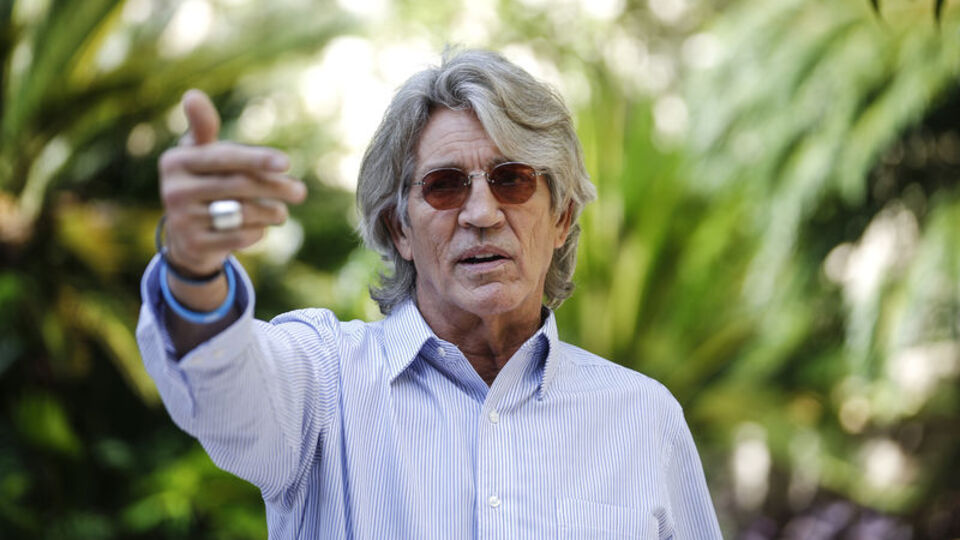 Julia Roberts sorusu, ağabeyi Eric'i kızdırdı