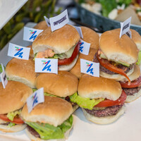 Hamburgeri et yerine sebzeden üretti