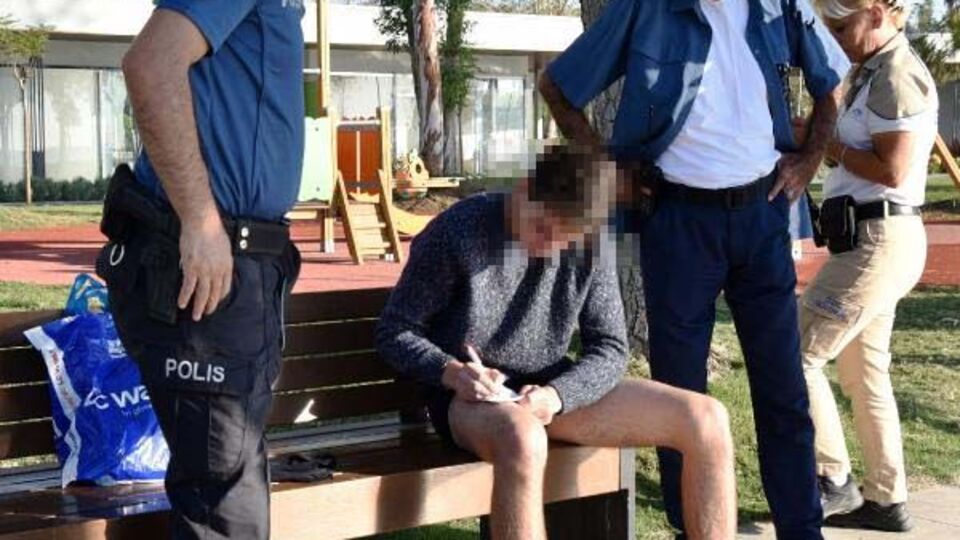 Bilinci gitti 8 saat denizde kaldı!