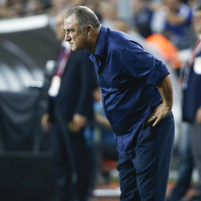 "Donk' diye kafayı vurdu!"