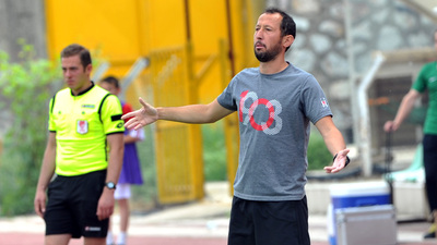 "Konyaspor idari görevlisi futbolculara saldırdı"