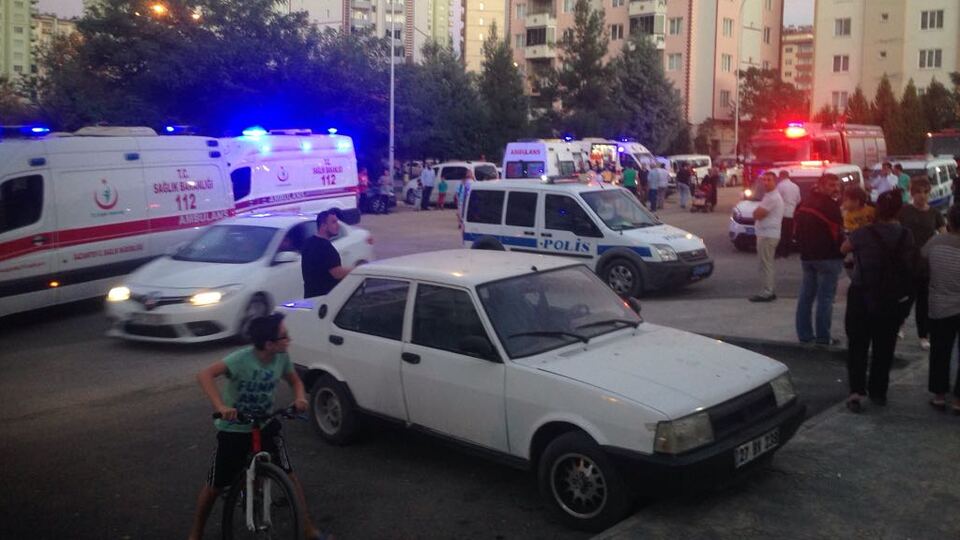32 kişi girdiği yüzme havuzunda zehirlendi