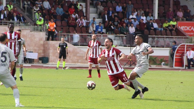 Elazığ'da 5 gol, 2 kırmızı!