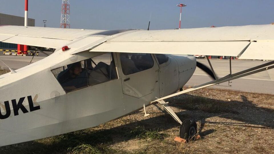 Hurdalıktan satın aldı! 78 model uçağı yeni gibi yaptı