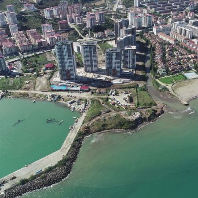 Dere yatağına yapılan o binalar yıkılacak!