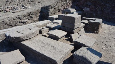 Çanakkale'de bulundu! Kapakların altından çıkanlar...