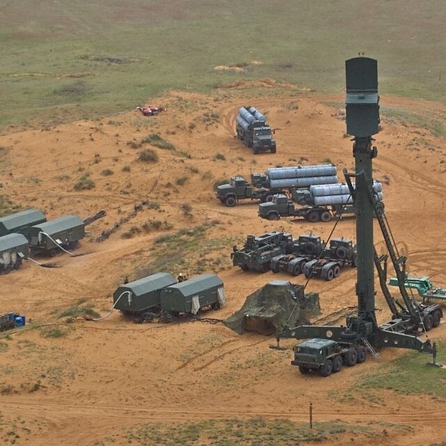 Rusya'dan S-300 ve S-400 tatbikatı!