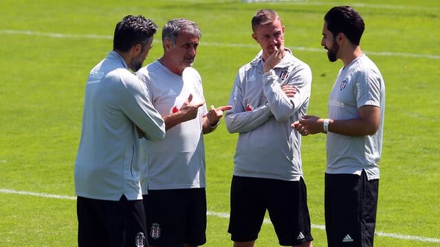 Guti Hernandez(Beşiktaş)  Futbol alıntıları, Futbolcular, Spor