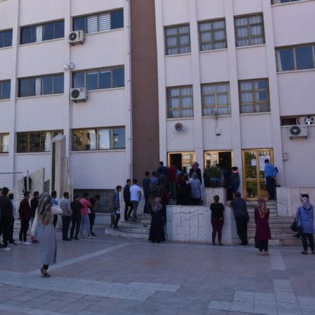 Atatürk'e hakaret ettiği iddia edilen öğretmenle ilgili CHP'den suç duyurusu