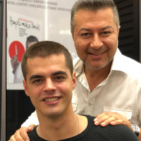 Ünlü oyuncu asker tıraşı oldu