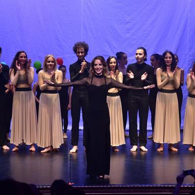 Mercan Selçuk'tan dansçıların hikâyesi