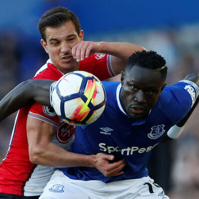 Galatasaray'a iki forvet birden!