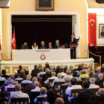 Galatasaray'da Divan Kurulu toplanıyor