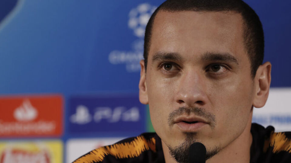 Maicon'a yol göründü!