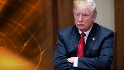 Beyaz Saray'da yaprak dökümü!