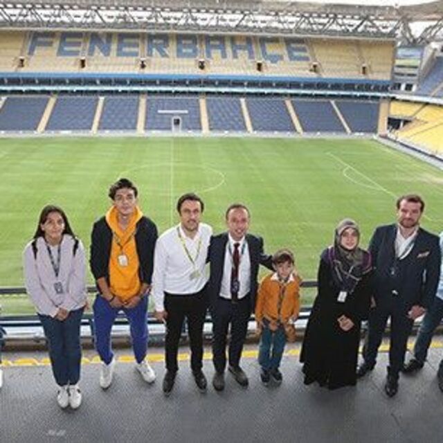 Şehit ve gazi yakınları Ülker Stadı'nı gezdi