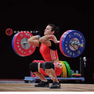 Şampiyonların biri garson, diğeri pompacı