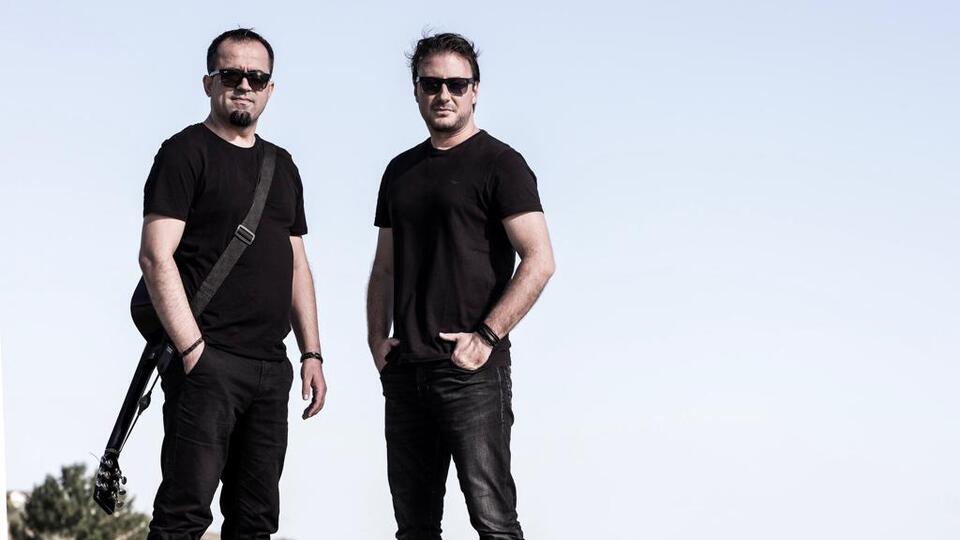 Raviş grubundan 'yağmur' ve 'yüzün'!