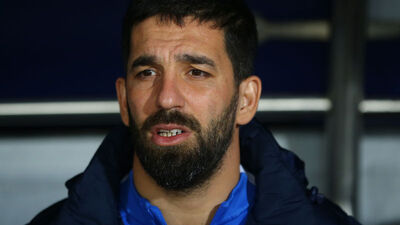 Arda Turan'a bir dava da eski şoföründen