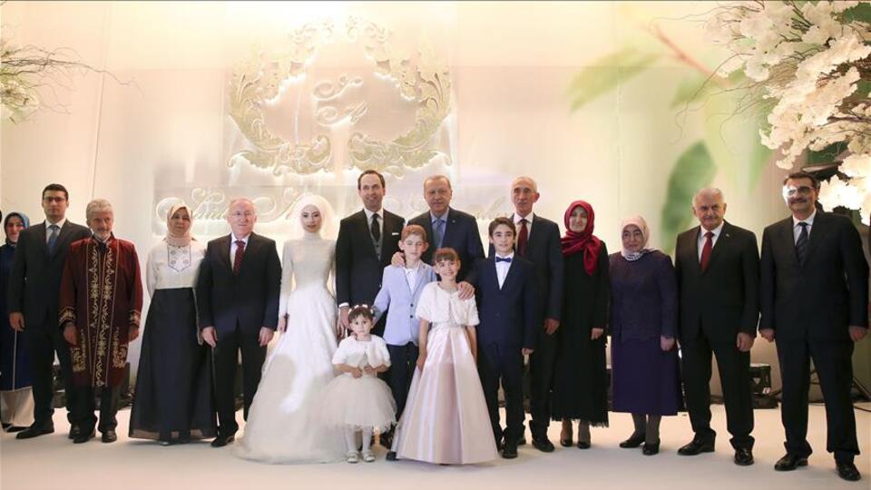 Cumhurbaşkanı Erdoğan nikah şahidi oldu
