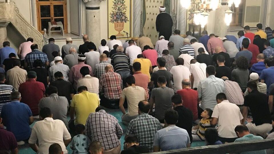 İzmir Cuma namazı saati