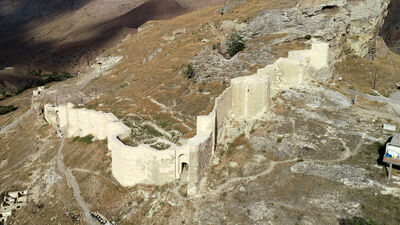 Surları 22 yılda inşa edilen 8 asırlık Türk kalesi!