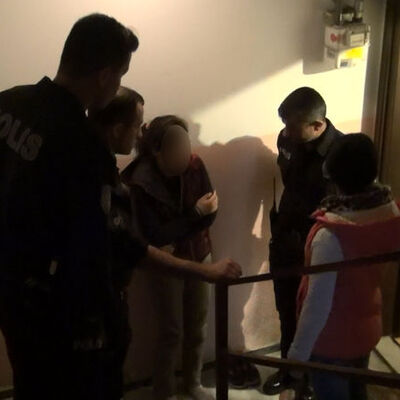 Genç kız korkudan balkondan düştü!