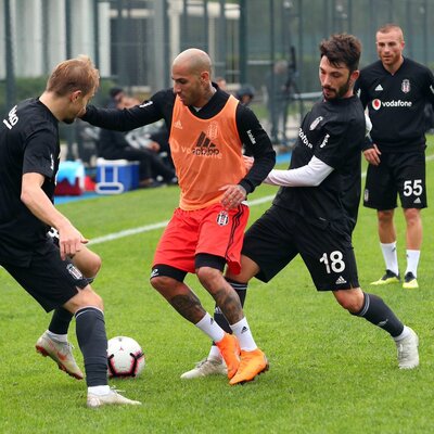 Beşiktaş, U21 takımıyla hazırlık maçı yaptı