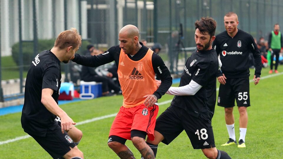 Beşiktaş, U21 takımıyla hazırlık maçı yaptı
