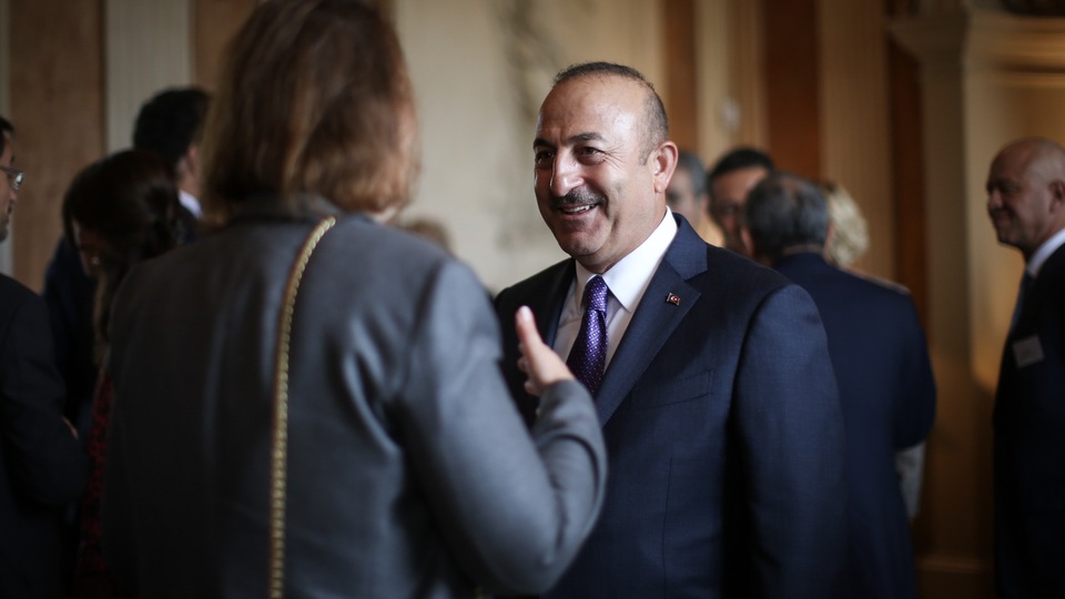 Çavuşoğlu: Türkiye'den baskıyla netice alınmaz