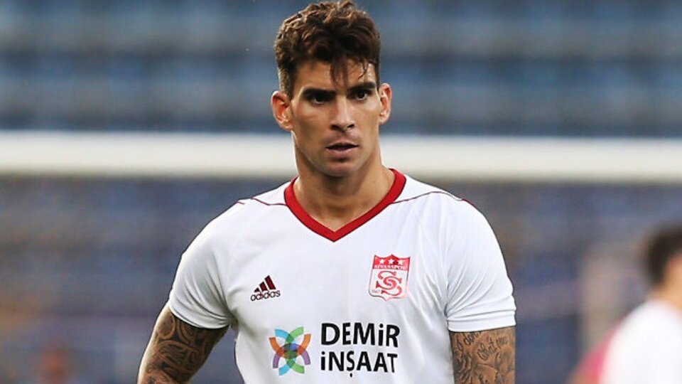 "Disiplinli çalışmaya devam edersek başarı gelir"