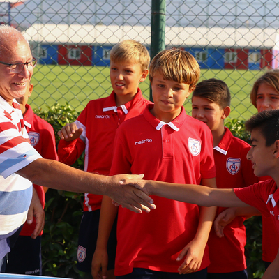 "Yetenekli futbolcu için müfredatta yer açın"